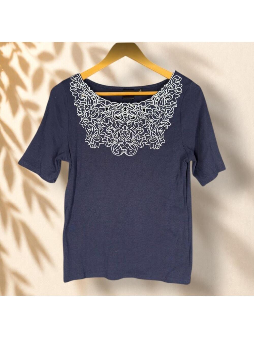 Rafaella Top Women M Medium Blue Embroidered Short Sleeve Cotton Casual Stretch